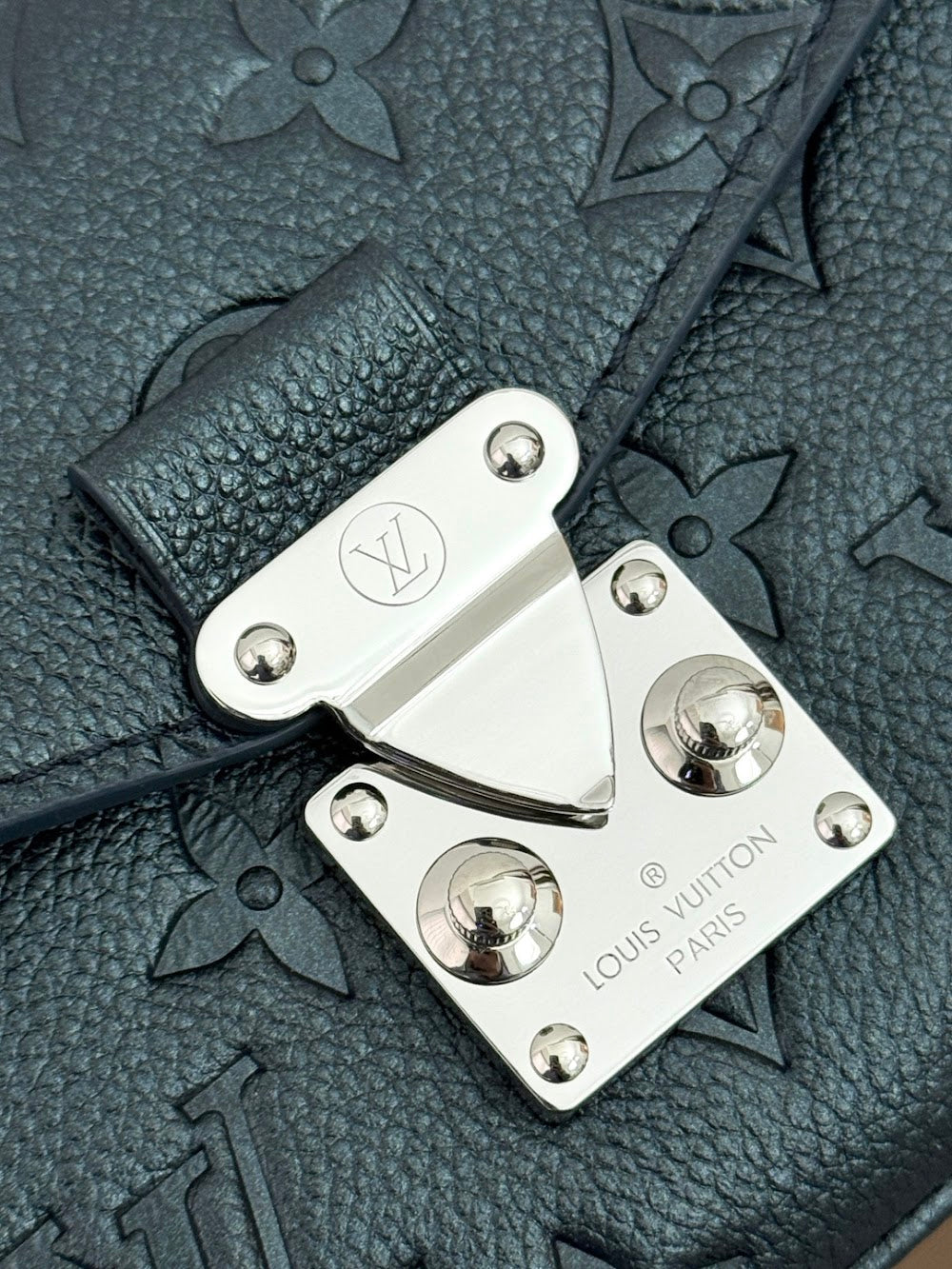 Dragons Bags ln Luxury Bag --96392