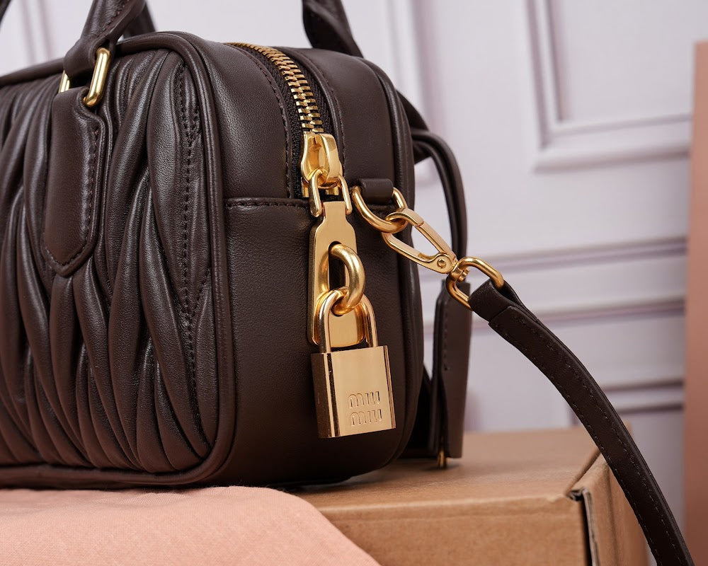 Dragons Bags Miun Miun Luxury Bag --122511