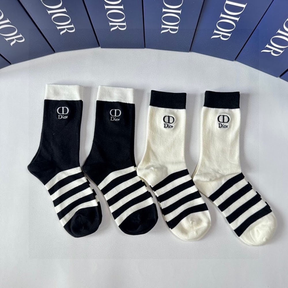 Dragons Bags Premium Luxury Socks --97957