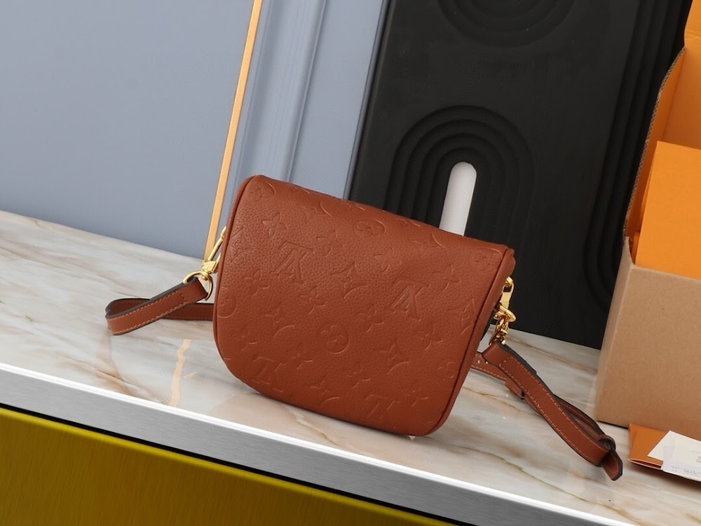 Dragons Bags ln Luxury Bag --76335