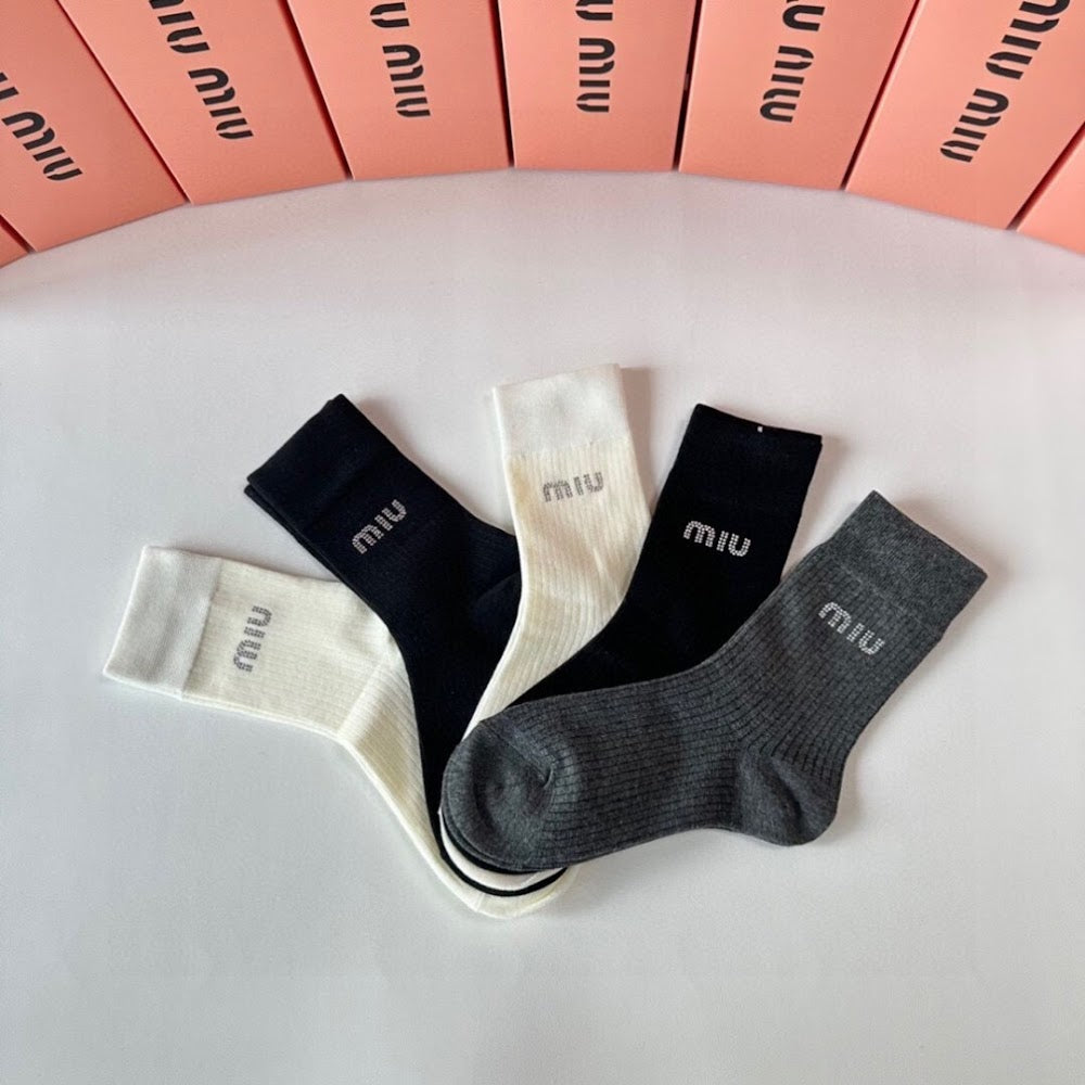 Dragons Bags Premium Luxury Socks --98013