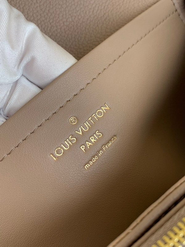 Dragons Bags ln Luxury Bag --61115