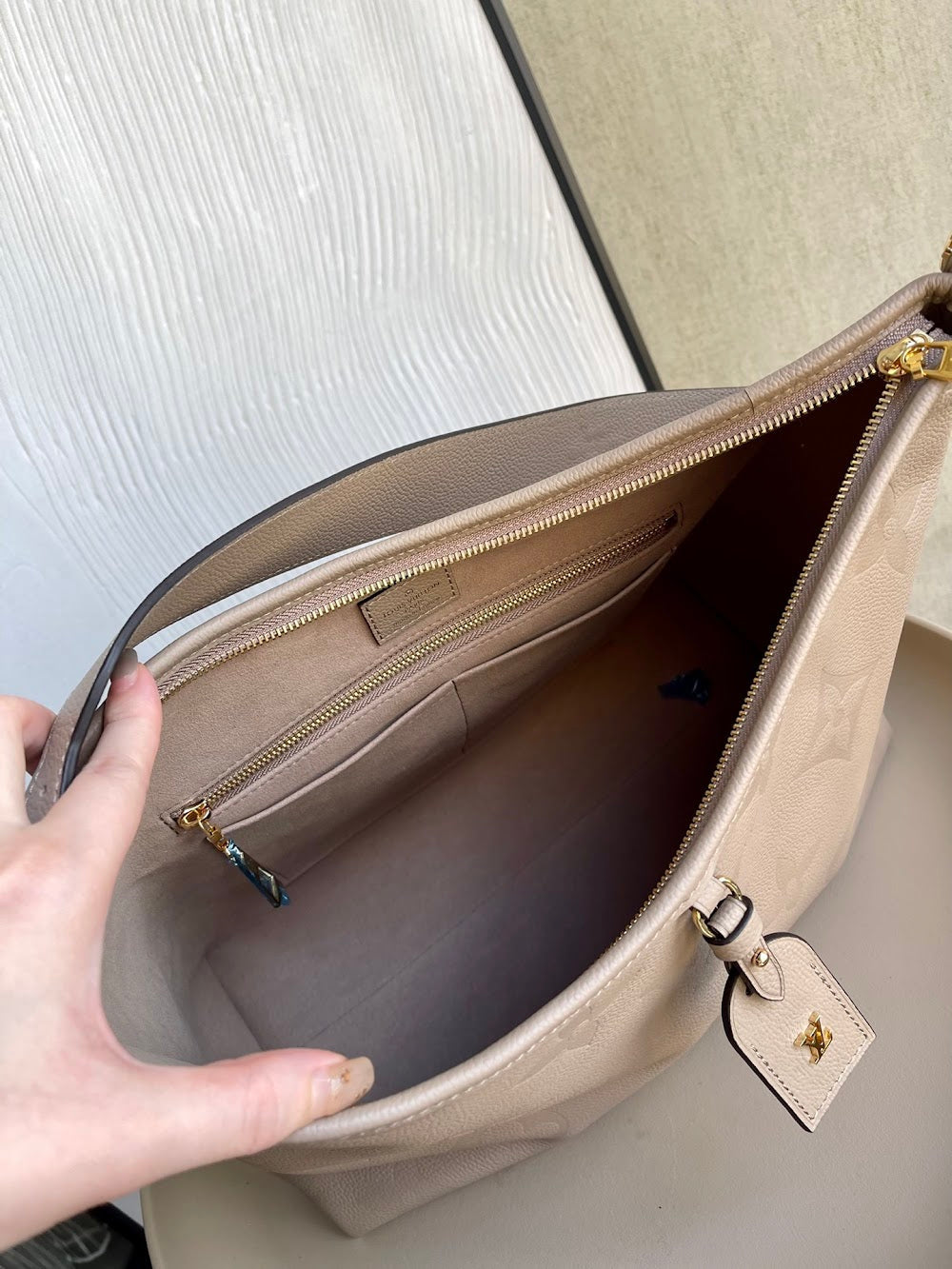 Dragons Bags ln Luxury Bag --97194