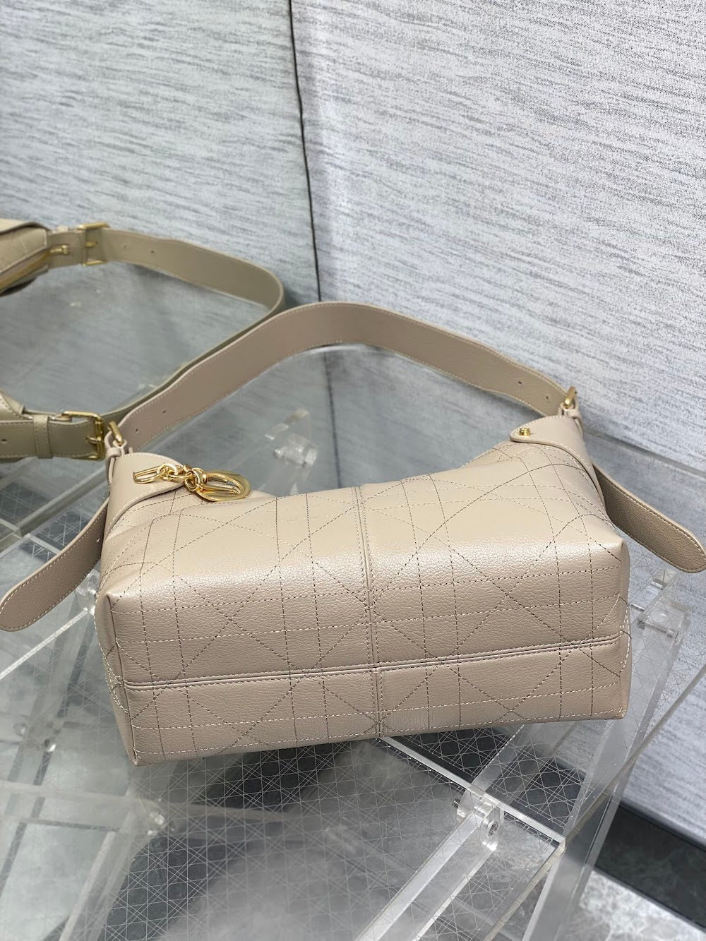 Dragons BagsDiorn Luxury Bag --116080
