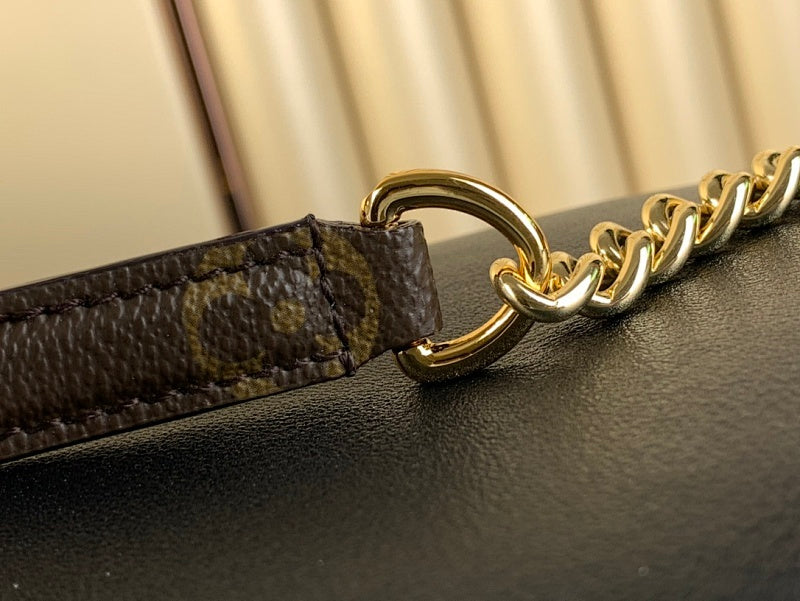 Dragons Bags ln Luxury Bag --62539