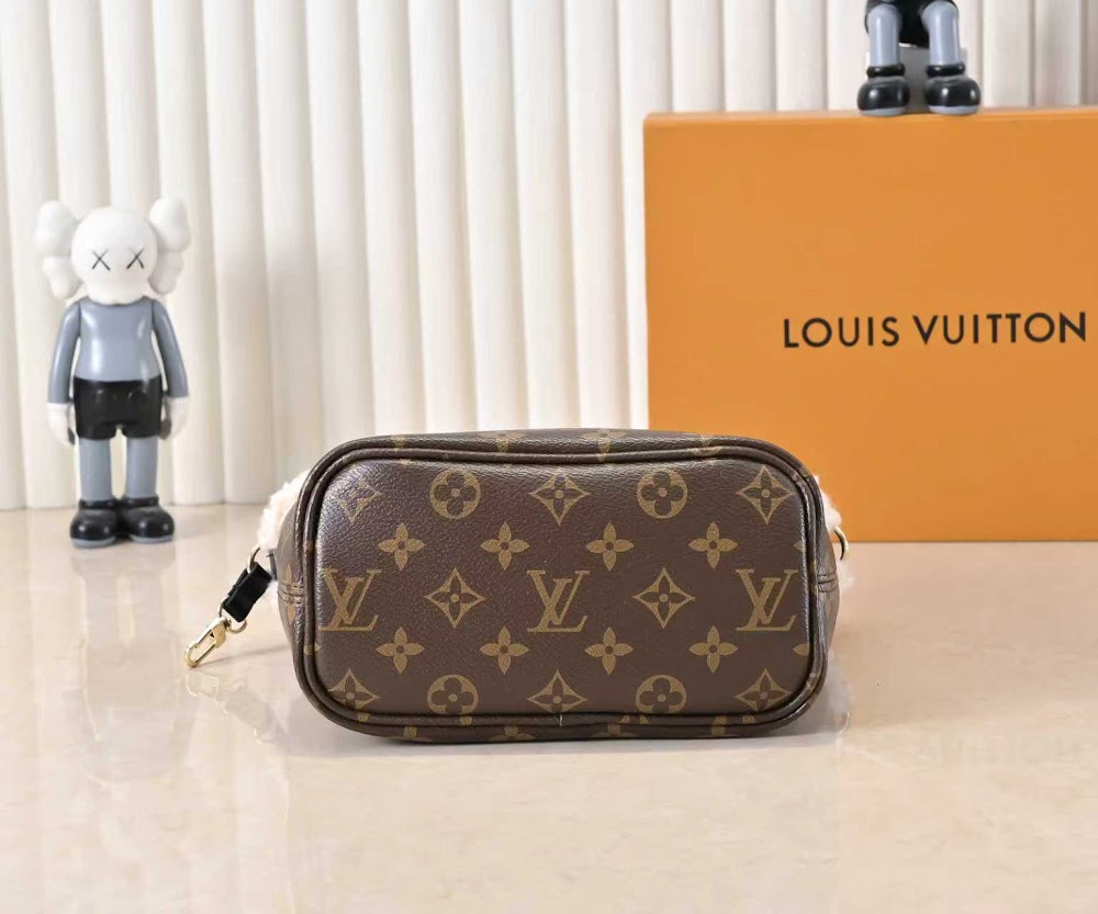 Dragons Bags ln Luxury Bag --77612