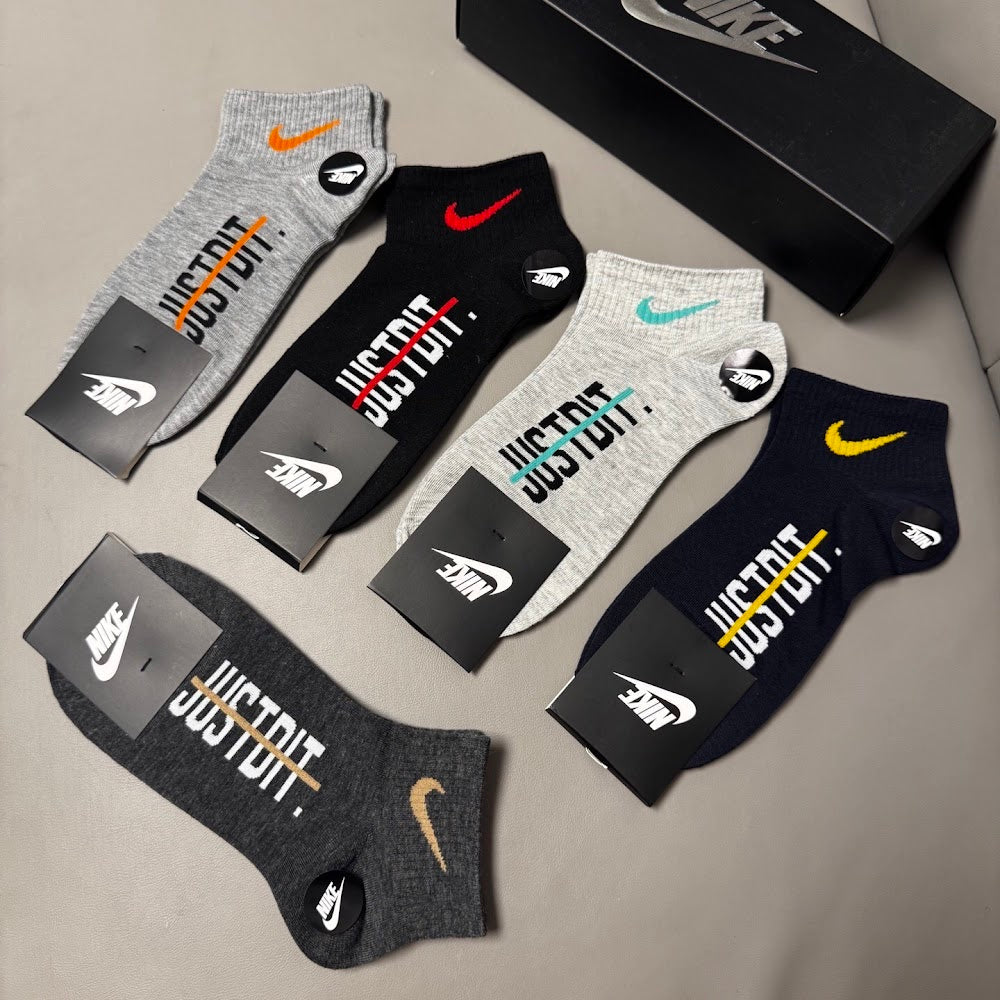 Dragons Bags Premium Luxury Socks --98395