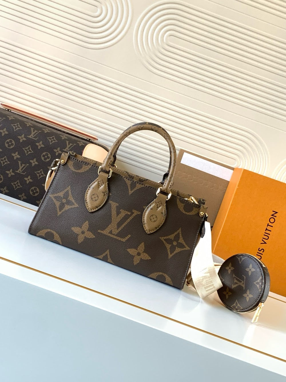 Dragons Bags ln Luxury Bag --81568