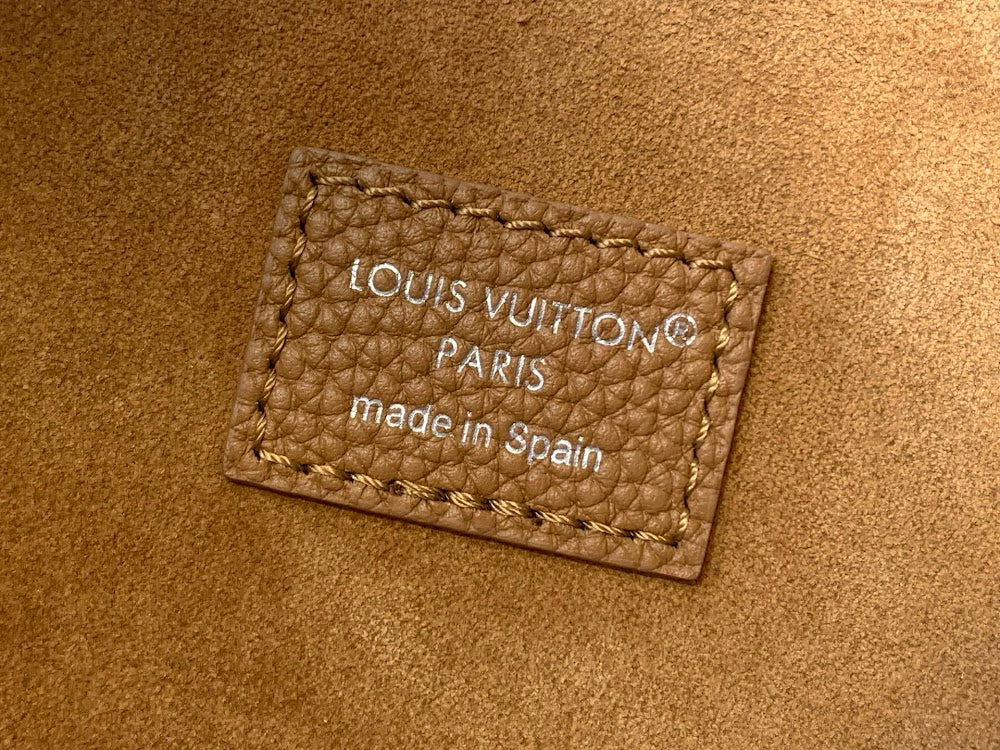 Dragons Bags ln Luxury Bag --63060