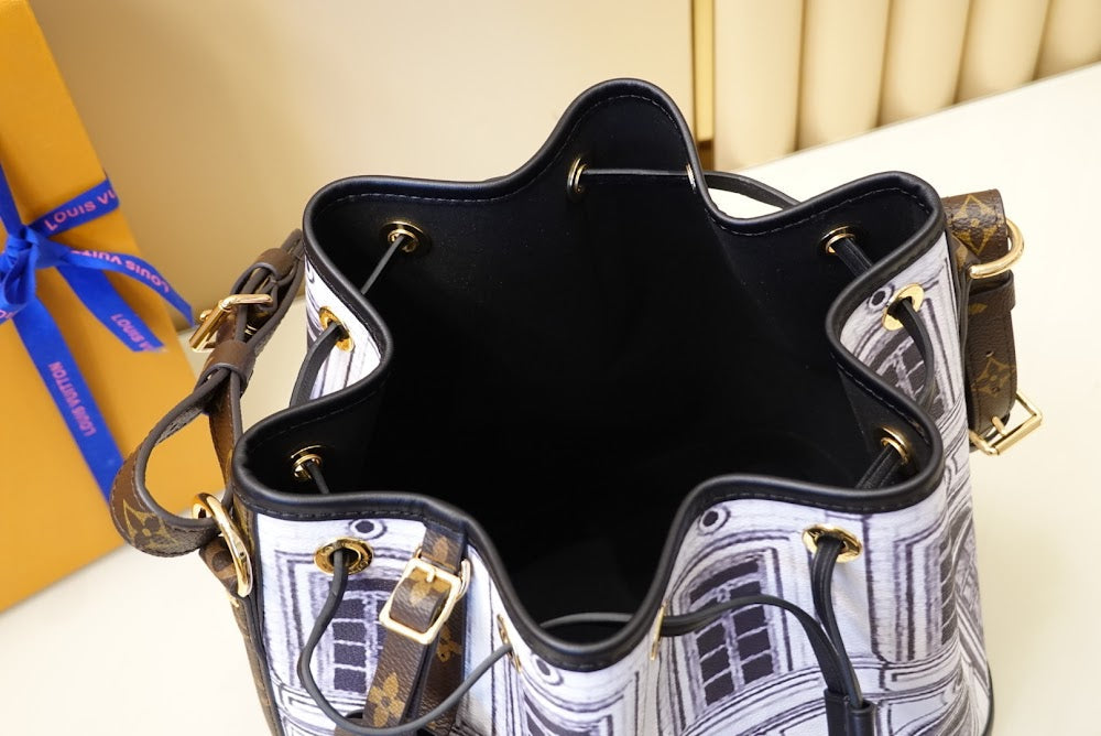 Dragons Bags ln Luxury Bag --60467