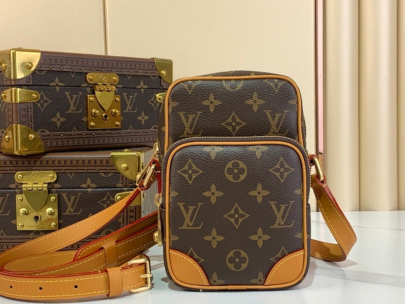 Dragons Bags ln Luxury Bag --62706