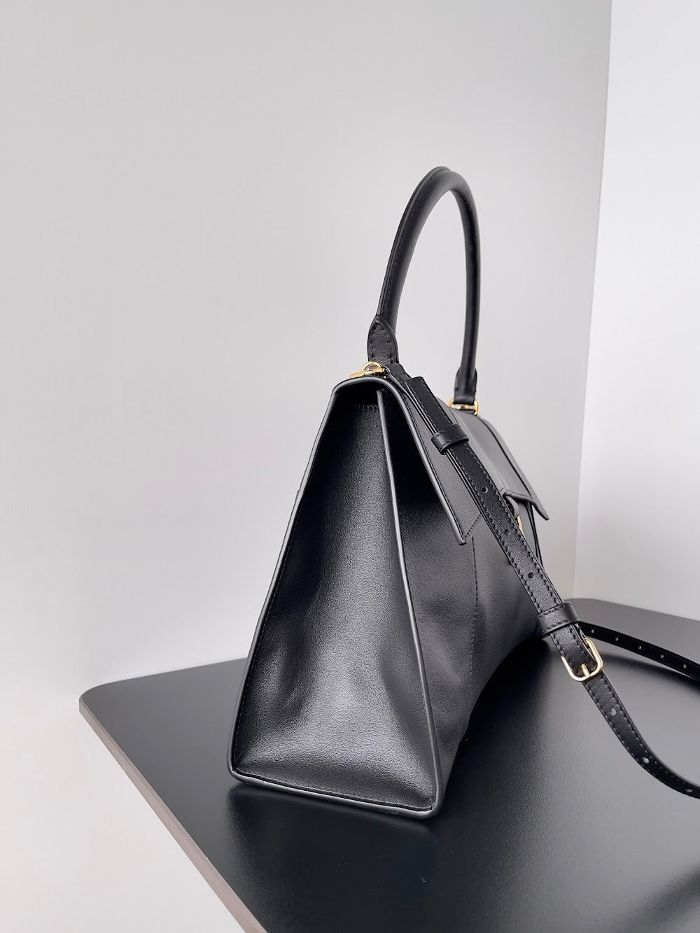 Dragons Bags Balenciaga Luxury Bag --111574