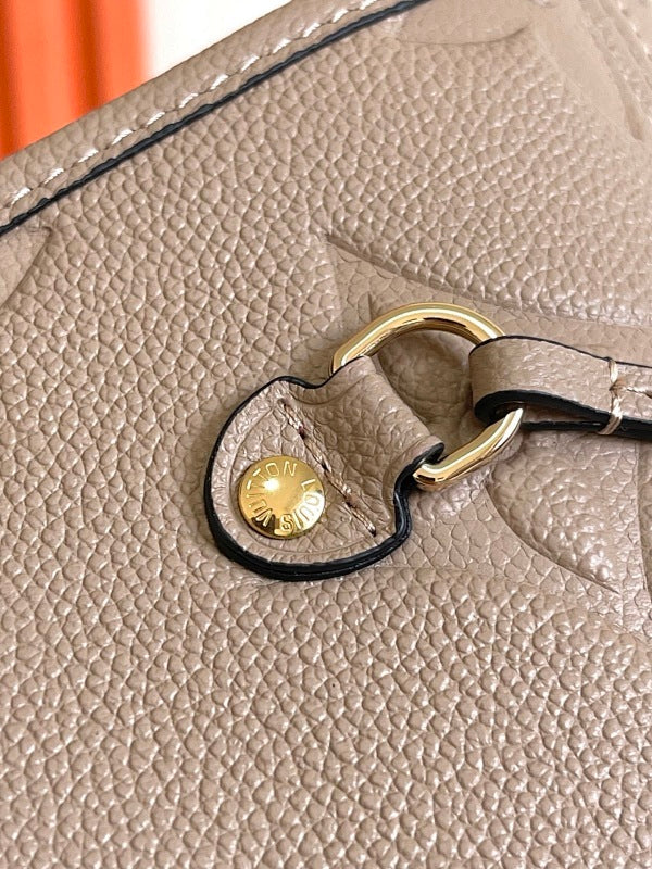 Dragons Bags ln Luxury Bag --81884