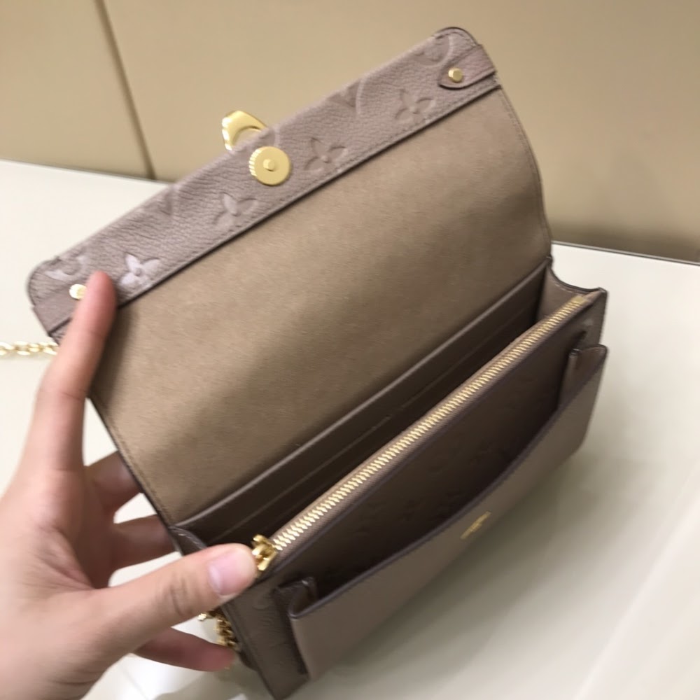 Dragons Bags ln Luxury Bag --66567