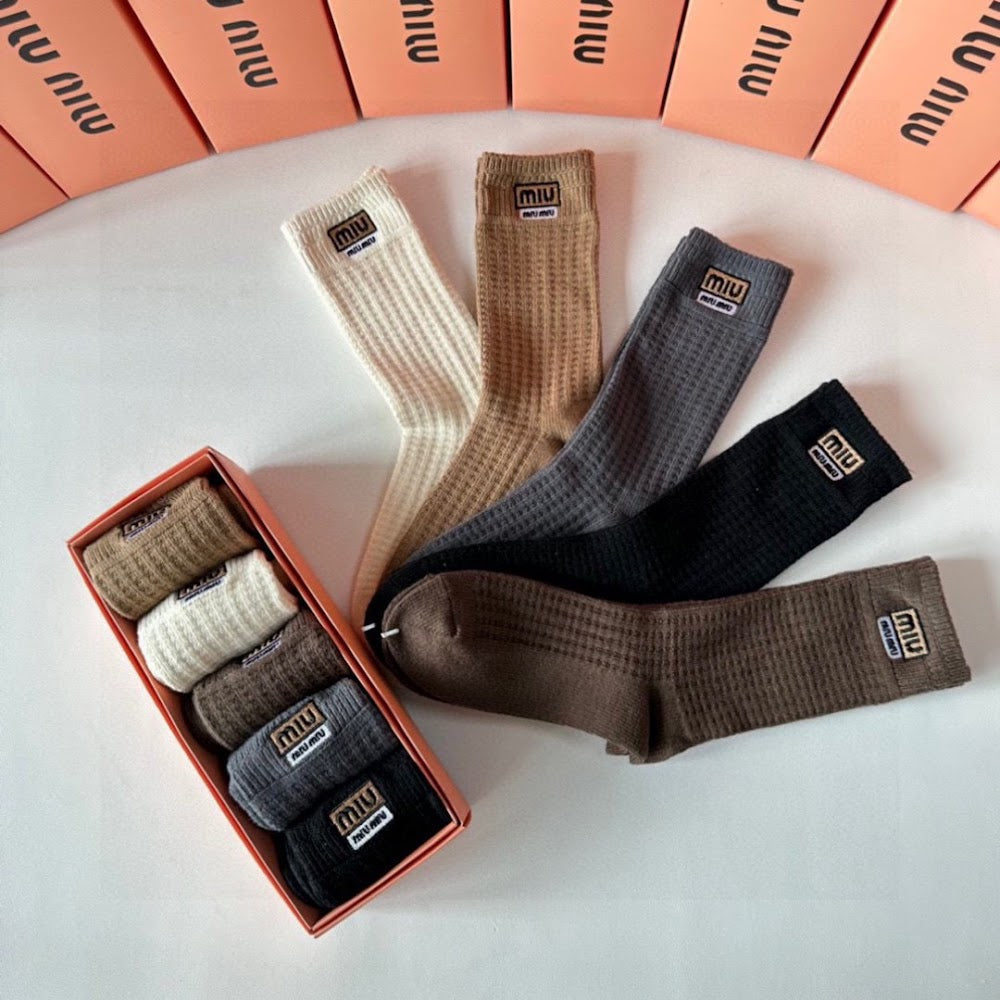 Dragons Bags Premium Luxury Socks --98017