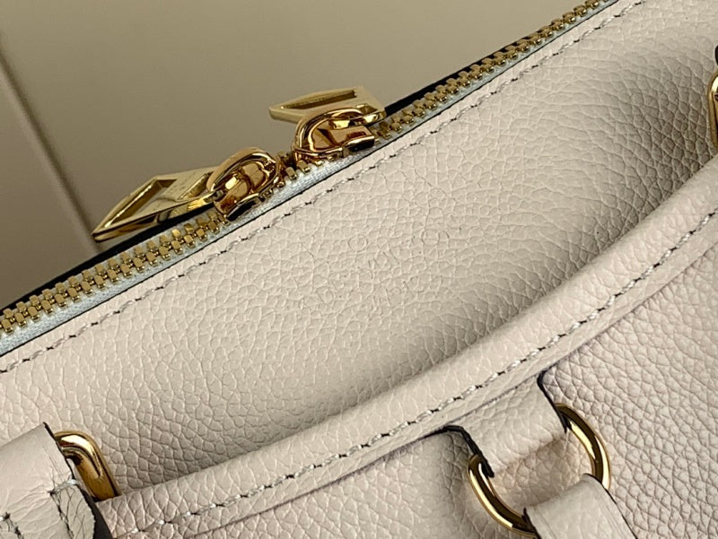 Dragons Bags ln Luxury Bag --61570