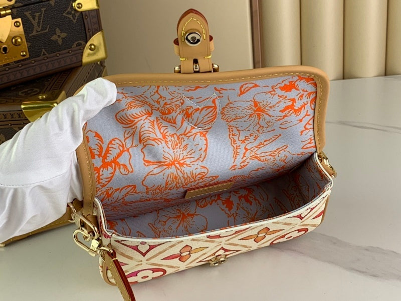 Dragons Bags ln Luxury Bag --58917
