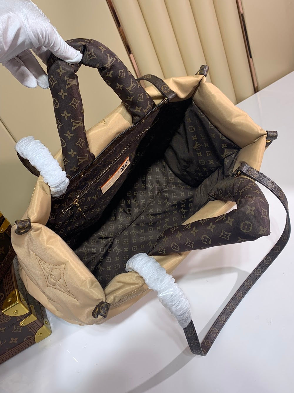 Dragons Bags ln Luxury Bag --60654