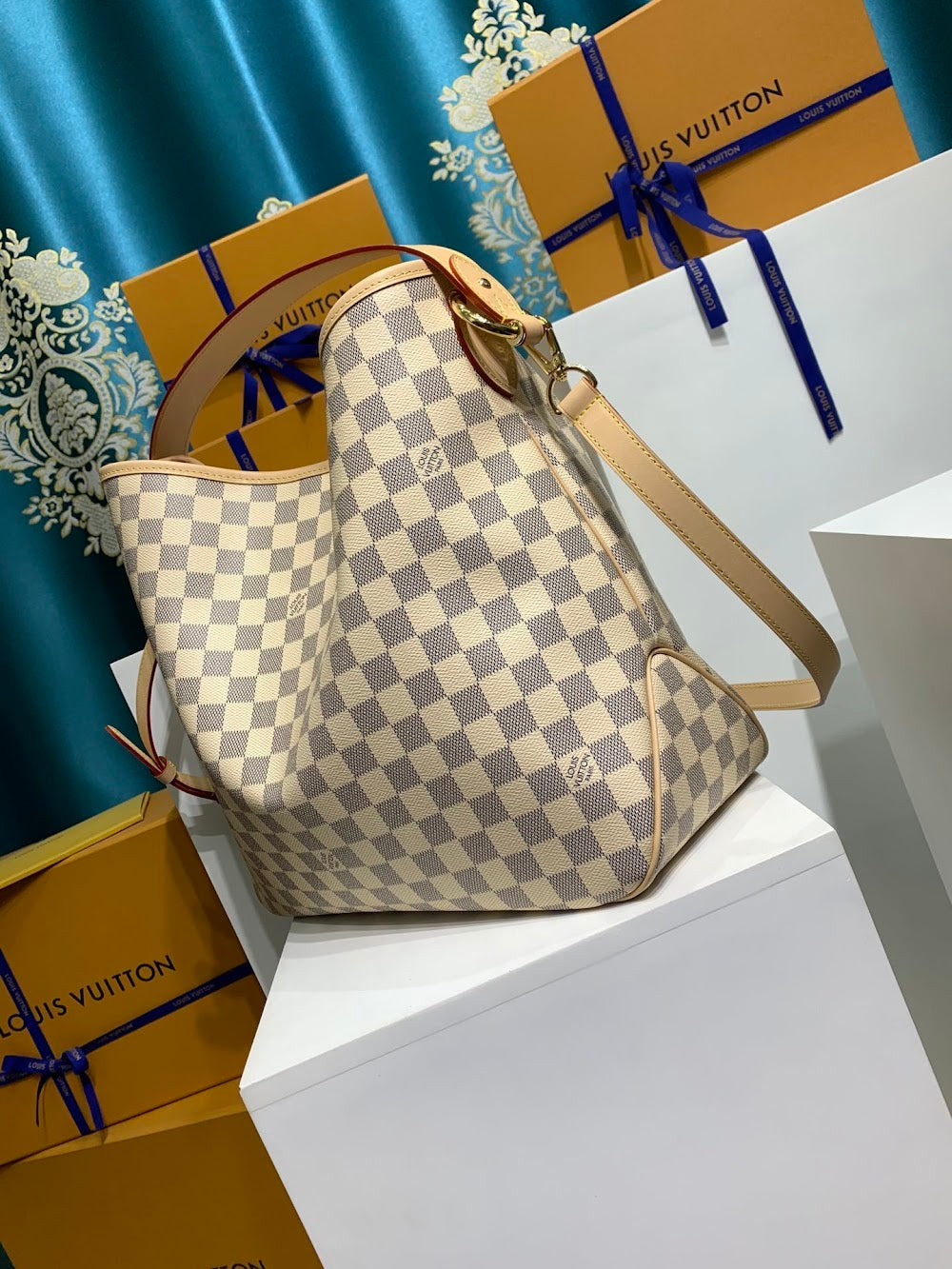 Dragons Bags ln Luxury Bag --97175