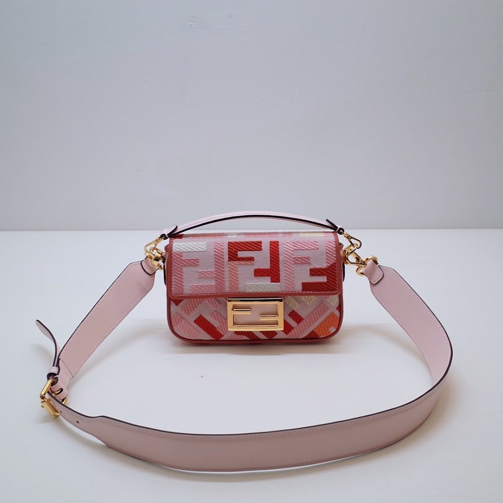 new-luxury-designer-bags-nm15284