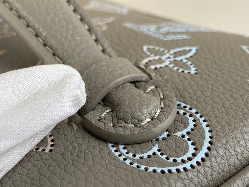 Dragons Bags ln Luxury Bag --68722
