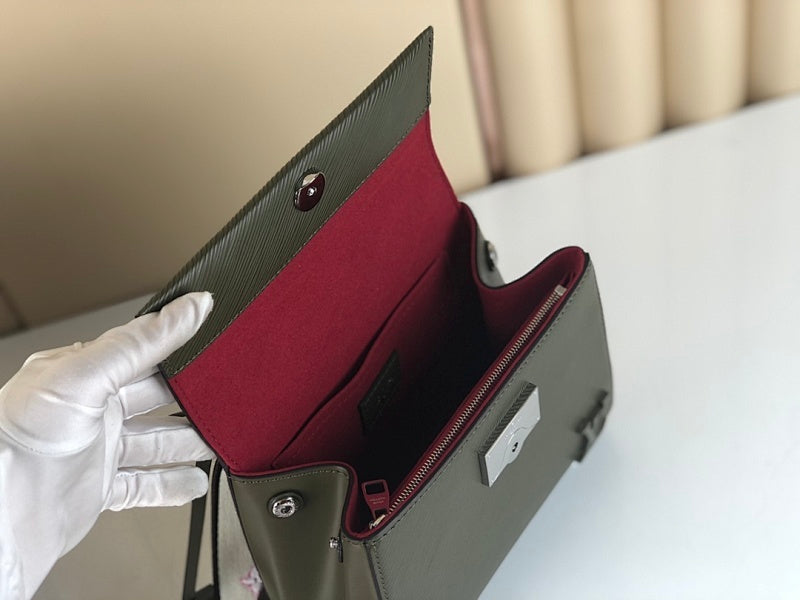 Dragons Bags ln Luxury Bag --60727