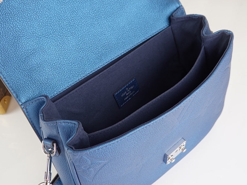 Dragons Bags ln Luxury Bag --60513