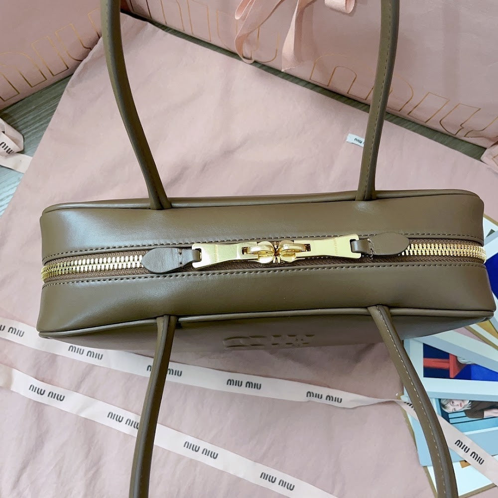 Dragons Bags Miun Miun Luxury Bag --123075