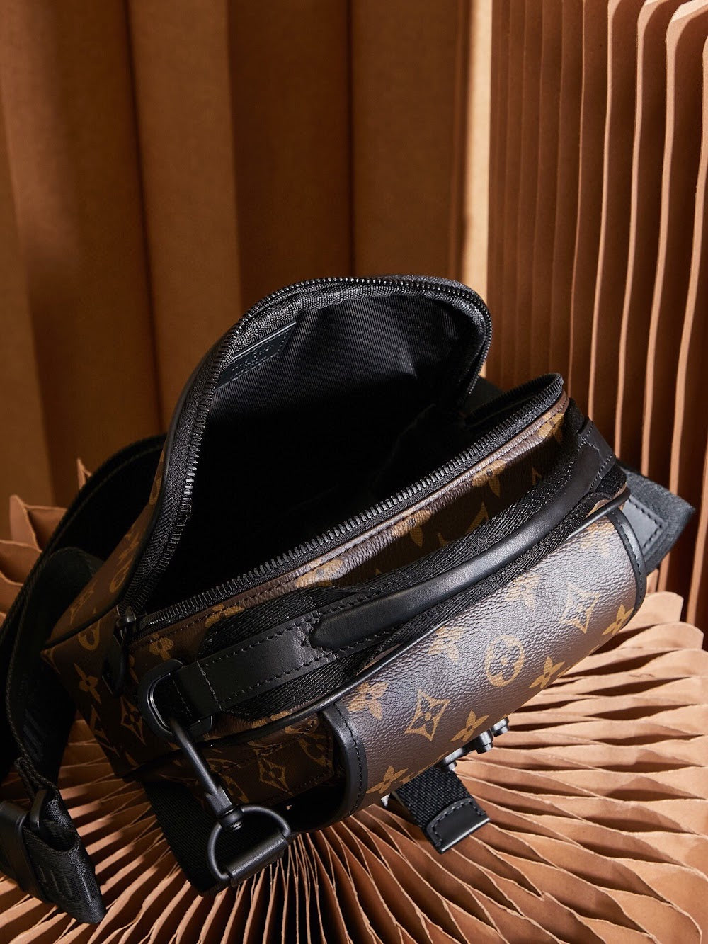 Dragons Bags ln Luxury Bag --71611