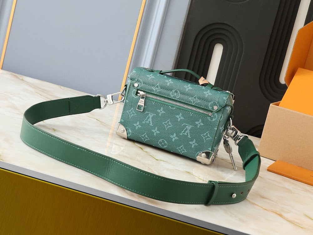 Dragons Bags ln Luxury Bag --81547