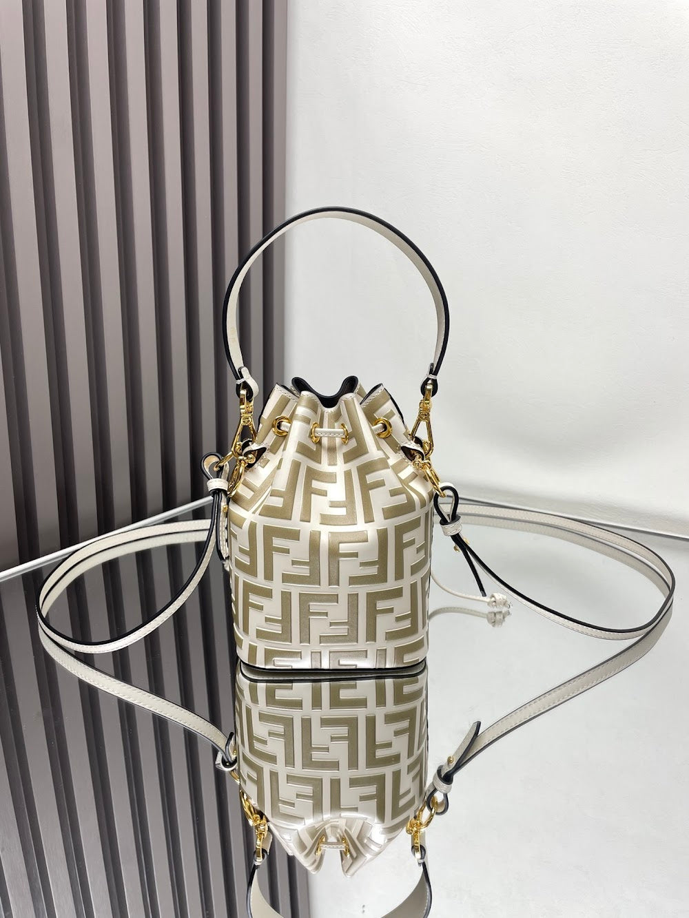 new-designer-premium-bags-nm15680