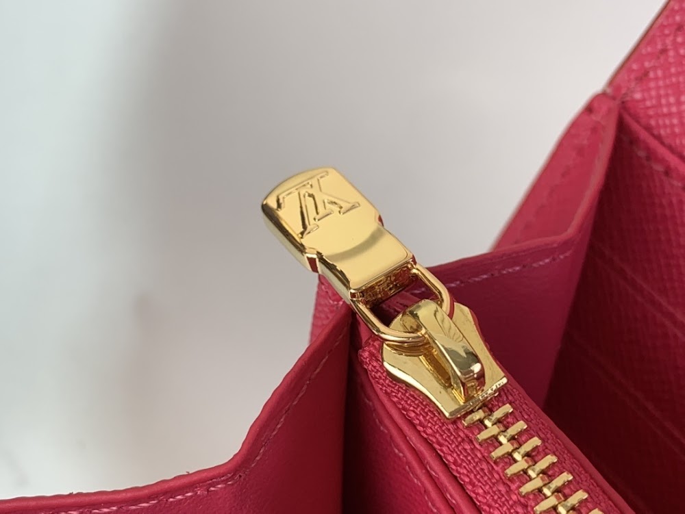 Dragons Bags ln Luxury Bag --69549