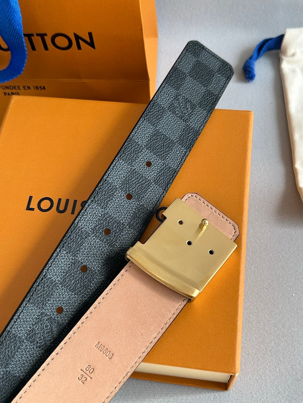 Dragons Bags ln Luxury Belt --110072