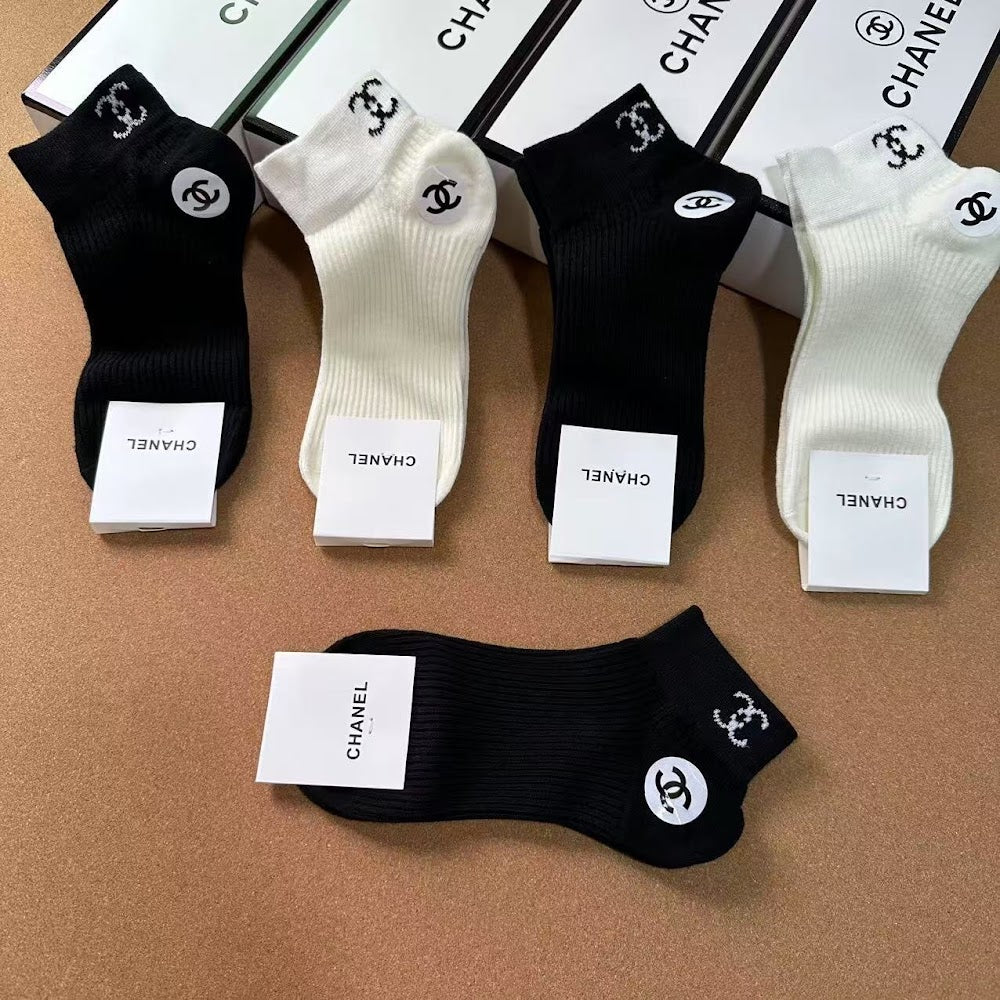 Dragons Bags Premium Luxury Socks --98317