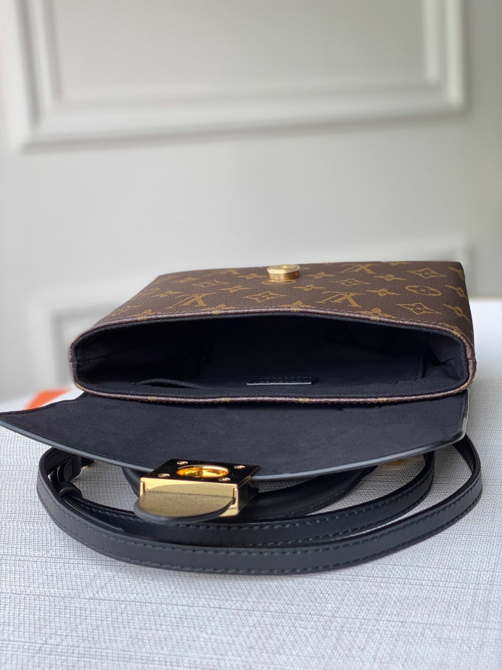 Dragons Bags ln Luxury Bag --97099