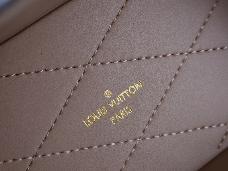 Dragons Bags ln Luxury Bag --67656