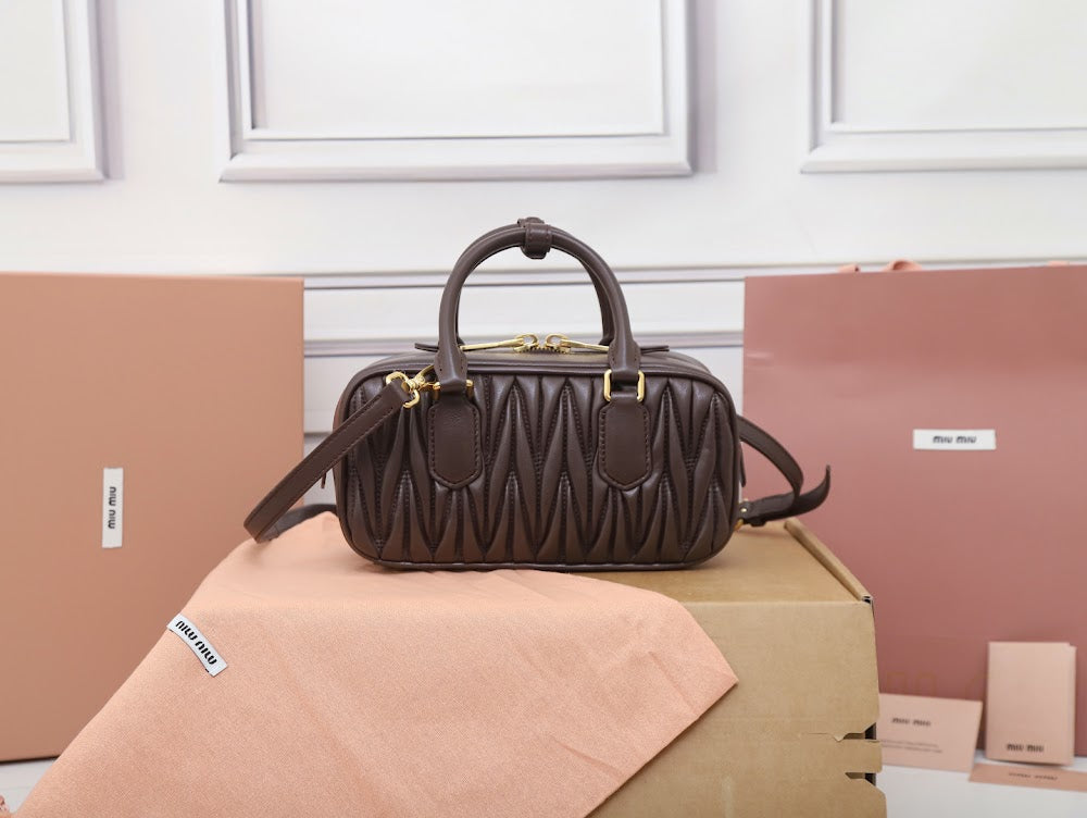 Dragons Bags Miun Miun Luxury Bag --123418