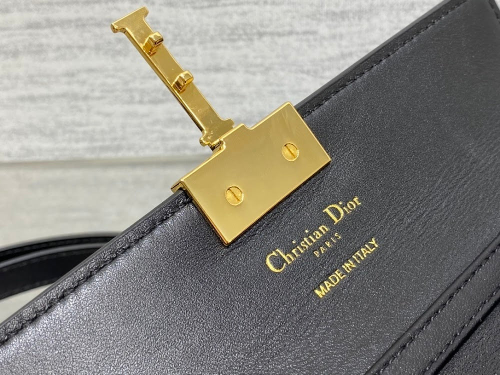 new-luxury-designer-bags-nm16135