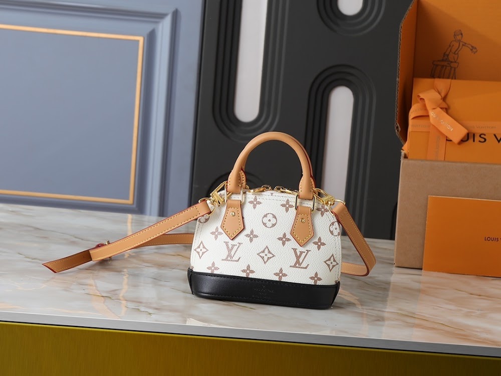 Dragons Bags ln Luxury Bag --77610