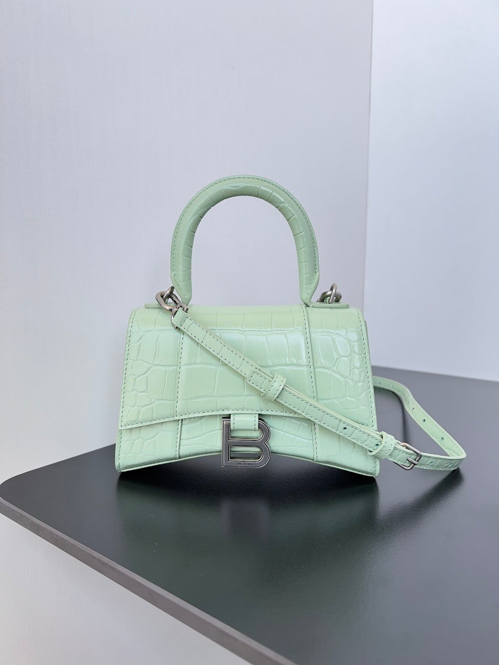 Dragons Bags Balenciaga Luxury Bag --111503