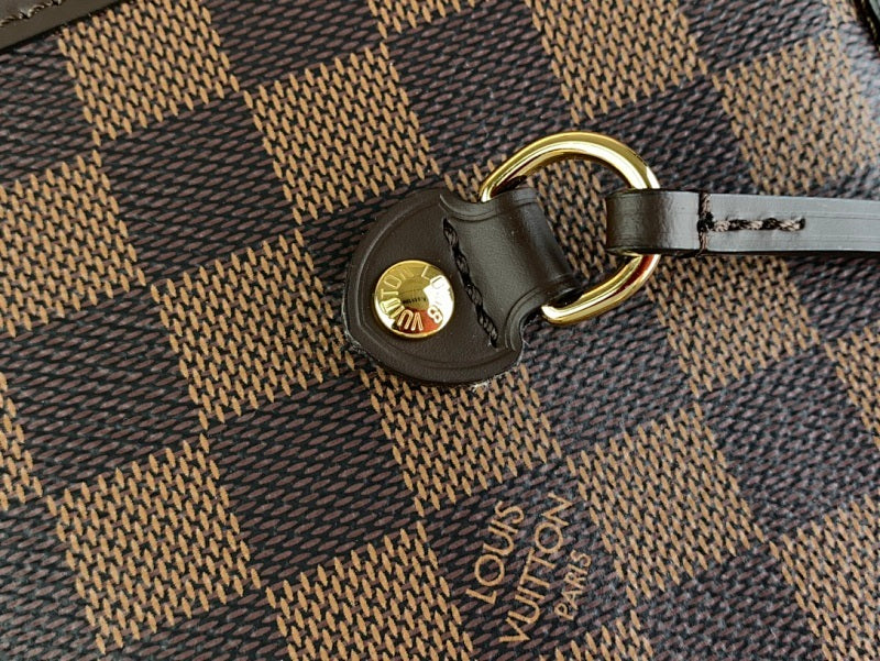 Dragons Bags ln Luxury Bag --61567