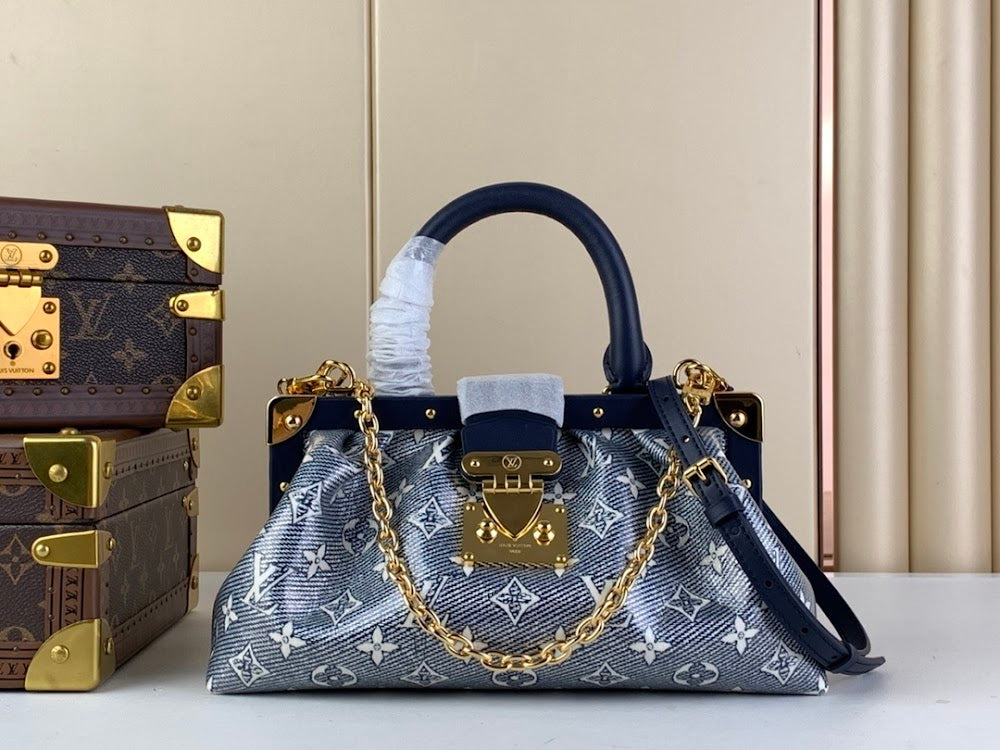 Dragons Bags ln Luxury Bag --68490