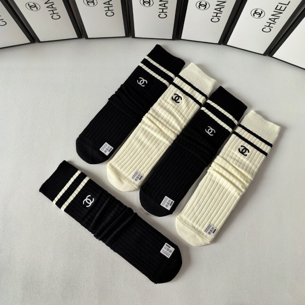 Dragons Bags Premium Luxury Socks --98008