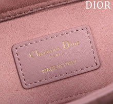 new-luxury-designer-bags-nm7364