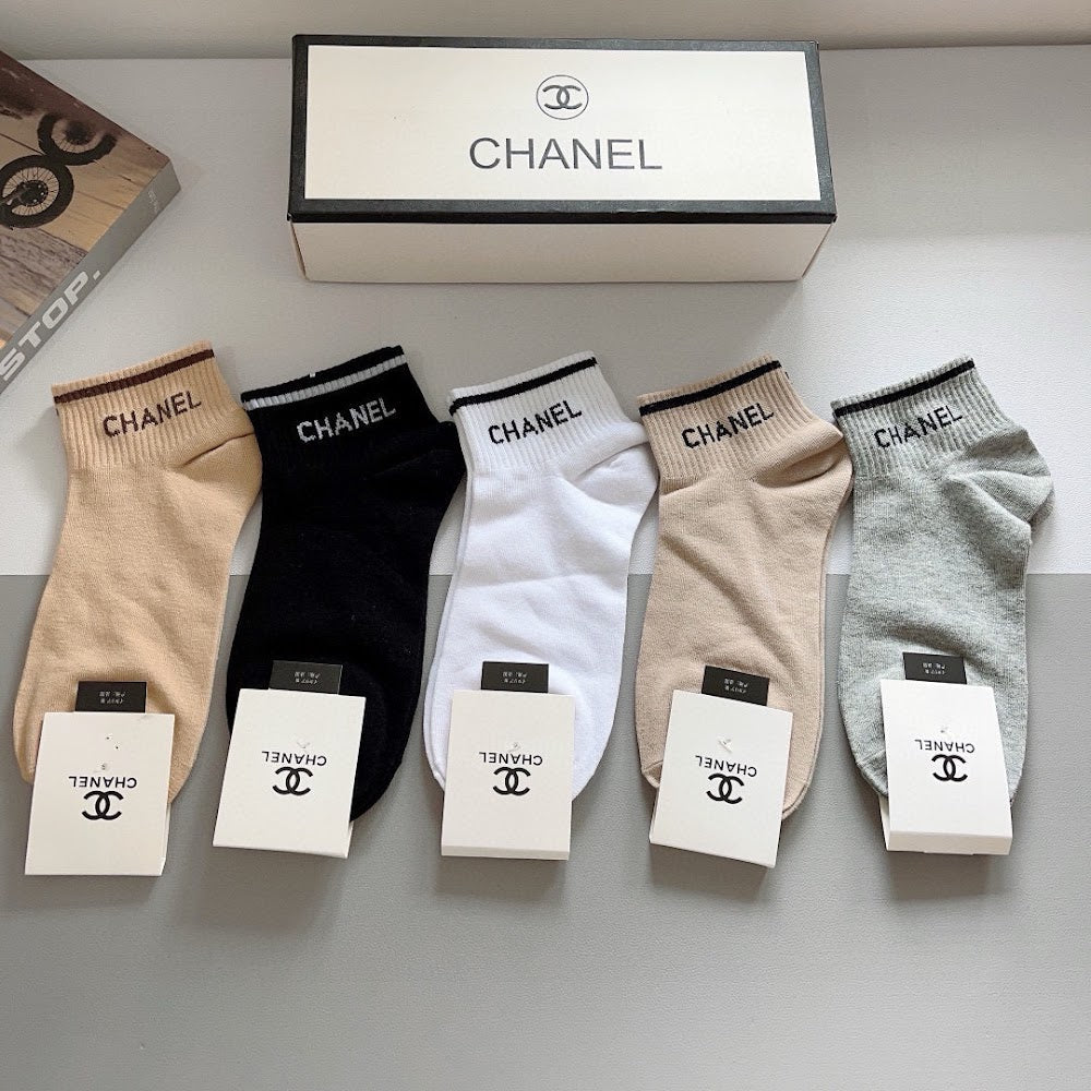 Dragons Bags Premium Luxury Socks --98136