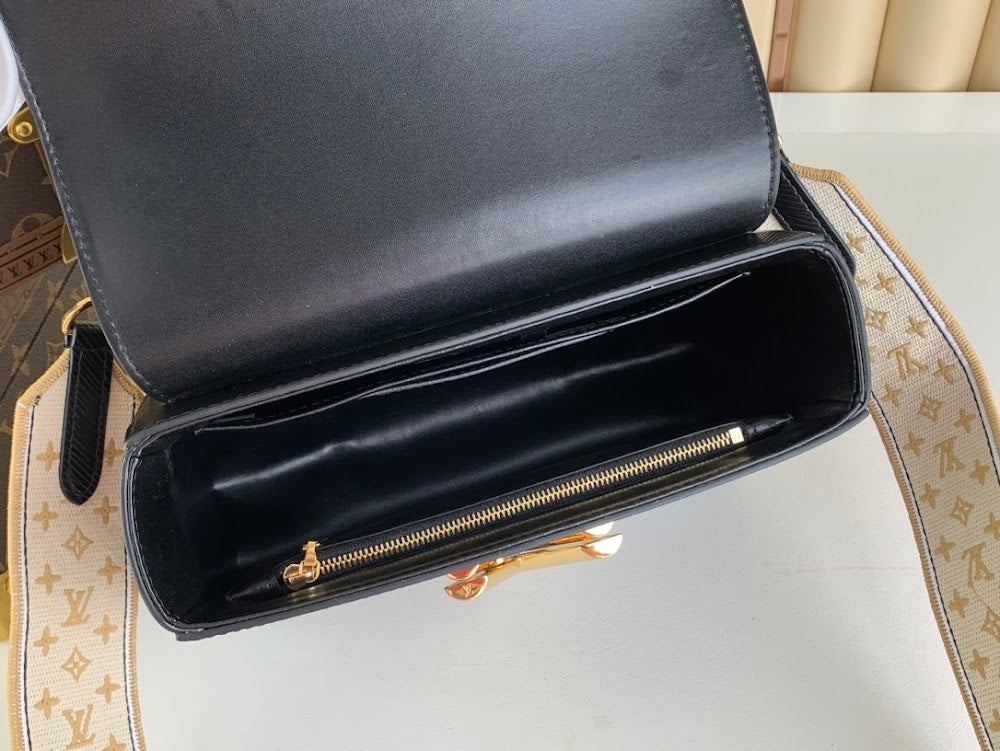 Dragons Bags ln Luxury Bag --68205
