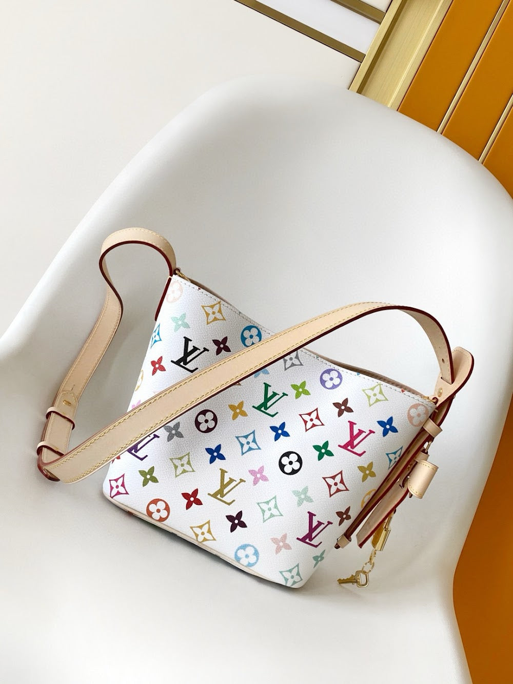 Dragons Bags ln Luxury Bag --81640