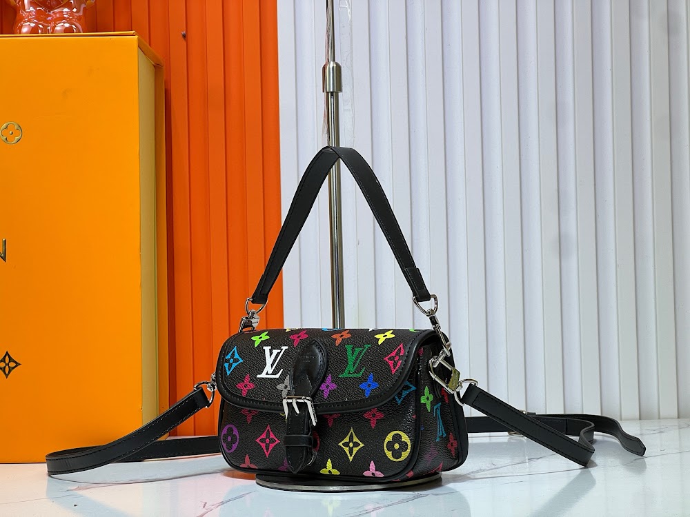 Dragons Bags ln Luxury Bag --81632