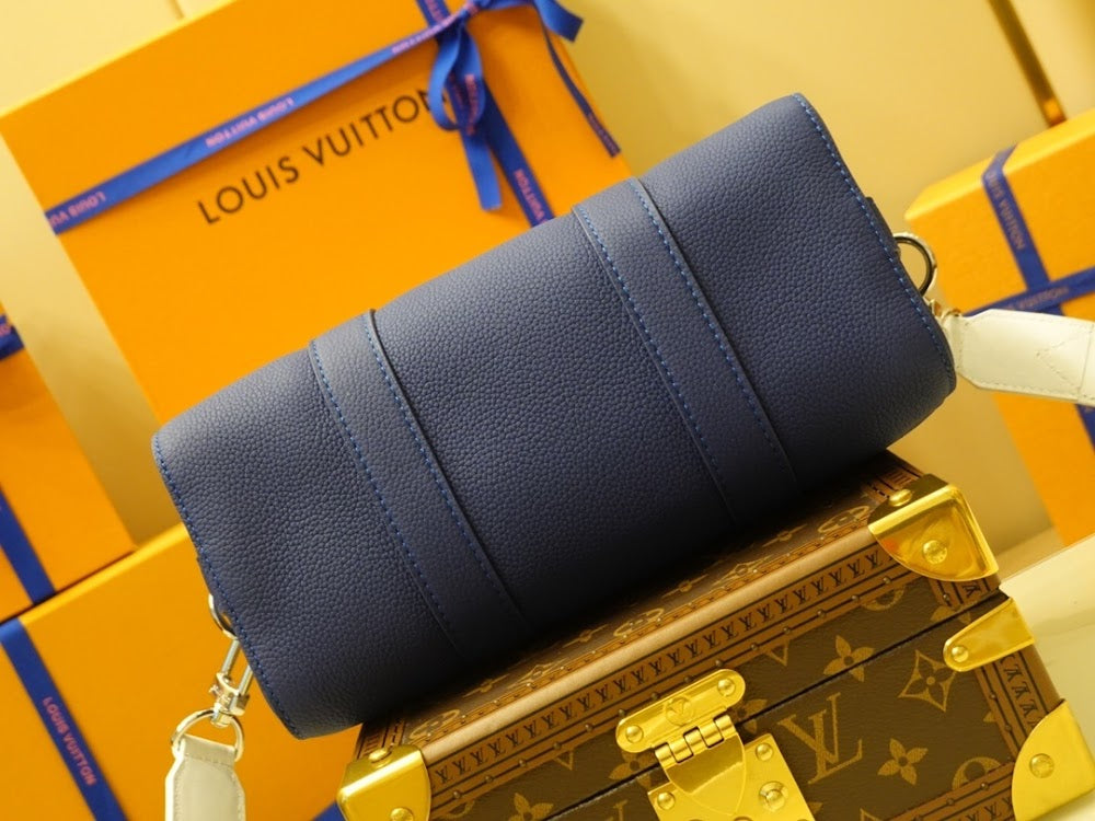 Dragons Bags ln Luxury Bag --66673