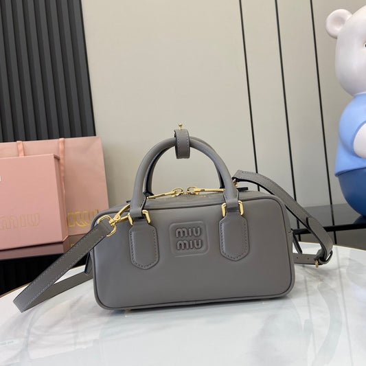 Dragons Bags Miun Miun Luxury Bag --122187